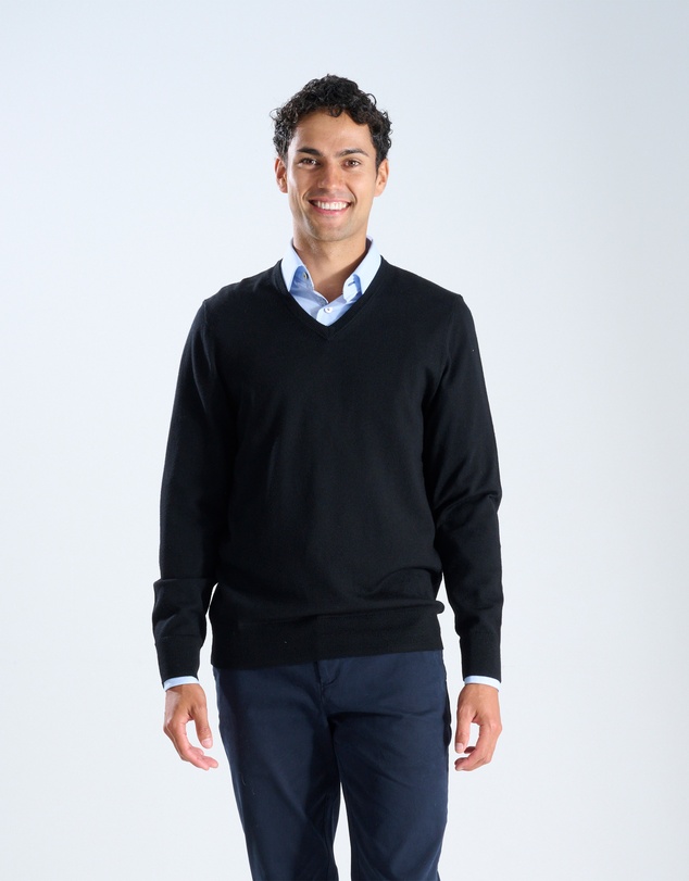 3 Wise Men - 3 Wise Men Fisher V Neck Merino Knit - Black