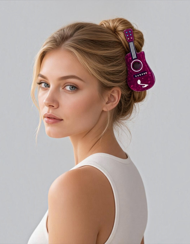 Mossée - Amethyst Melody Guitar Hair Claw