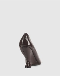 LANA WILKINSON - Molly Wedge Pump