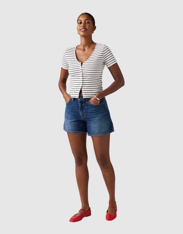 Levi's - Cinch Mid-Thigh Shorts