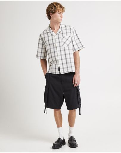 WHITE CHECK