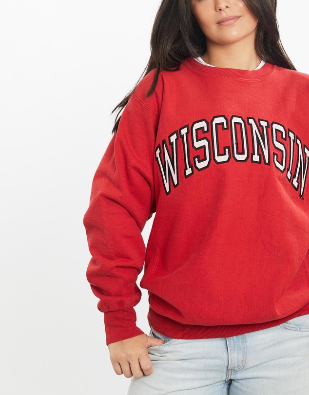 Vintage by The Real Deal - Pre Loved - Vintage University of Wisconsin Sweatshirt