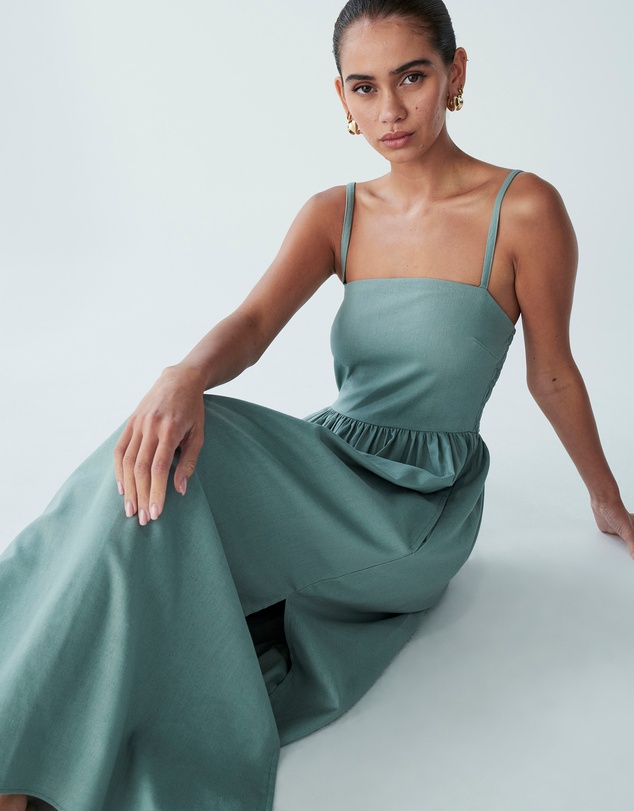 ST MRLO - Lanah Midi Dress