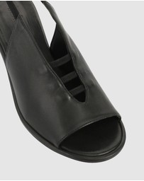 Beau Coops - Delphine Slingbacks
