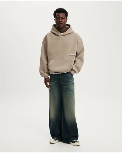 Cotton On - Box Fit Graphic Hoodie