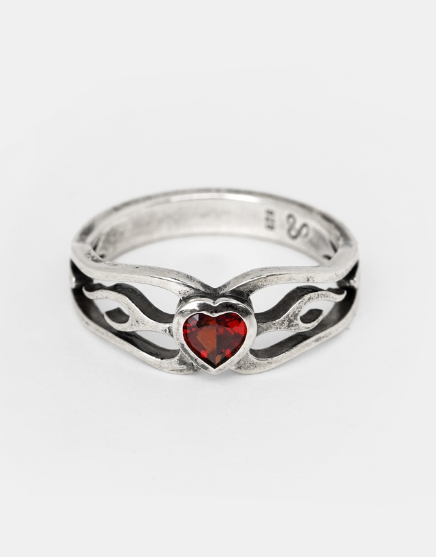 SUE THE BOY - Blazin Hearts Ring