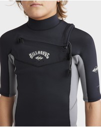 Billabong - Boys 8 to 16 Absolute Natural Chest Zip Wetsuit
