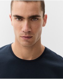 UNISON - Classic Crew Neck T Shirt