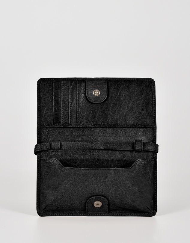 Cobb & Co - Stirling Leather Smart-Phone Card Holder Crossbody Wallet
