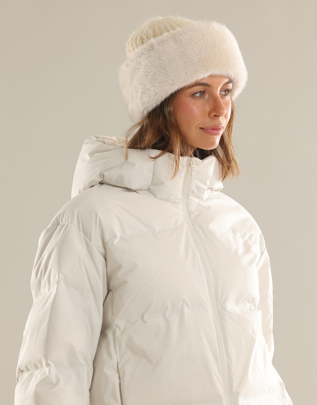 Morgan & Taylor - Kara Faux Fur Hat in Cream