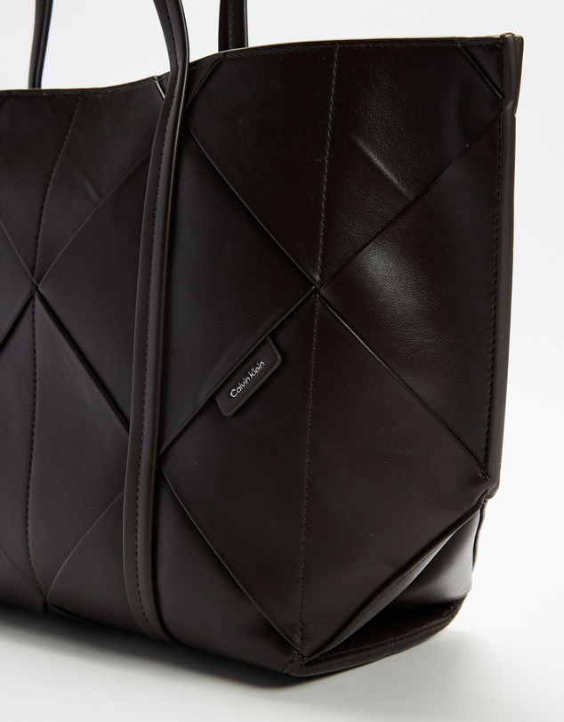 Calvin Klein - Woven Medium Carryall