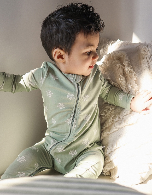 Kynd Baby - Essential Onesie in Turtle