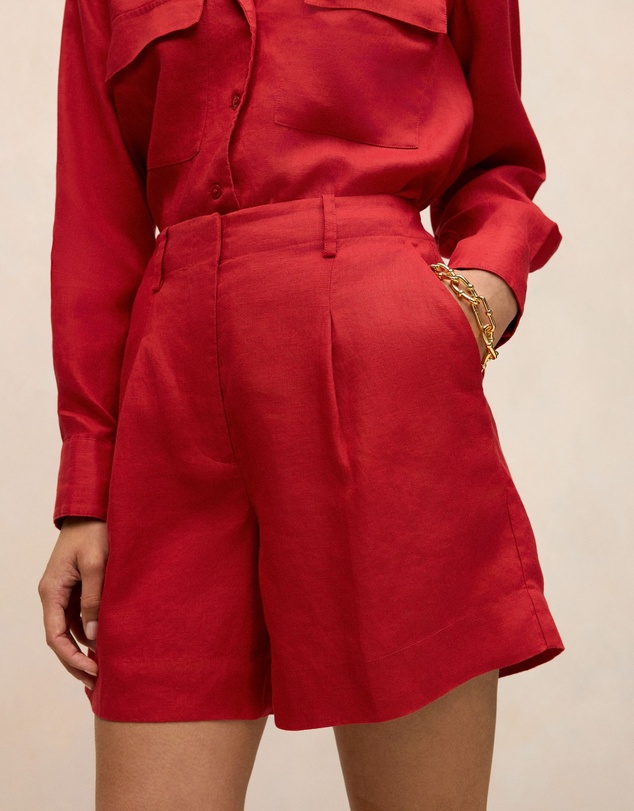 Trenery - Linen Tailored Short in Cherry Red