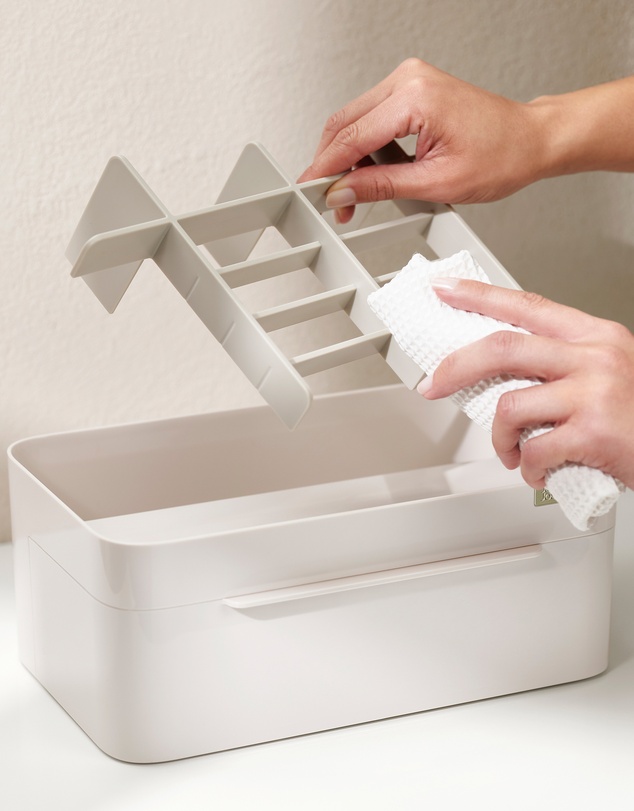 Joseph Joseph - Viva Large Cosmetic Organiser with Removable Mirror (Shell)