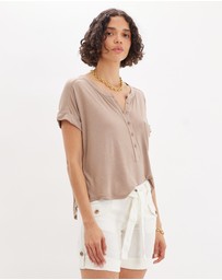 Amelius - Enid Three Quarter Button Tee