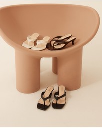 Verali - Martha Kitten Heel Thongs