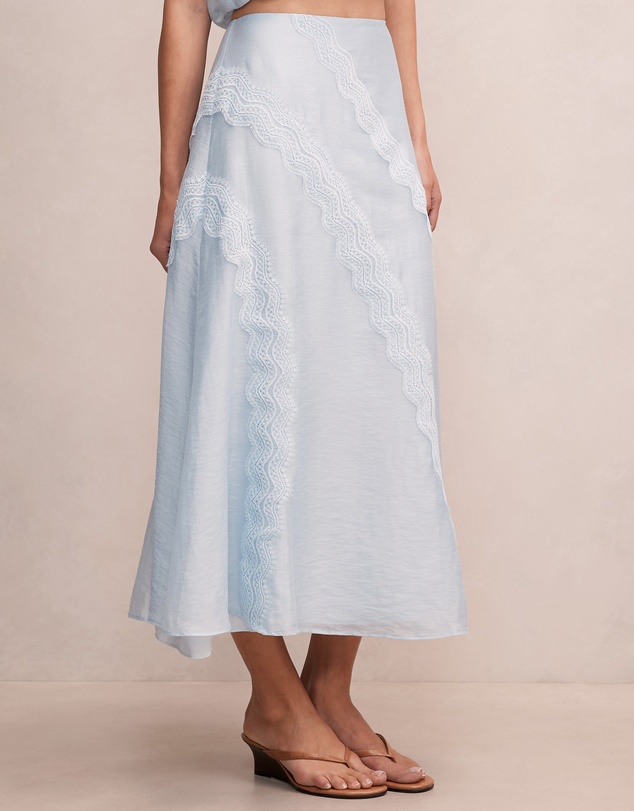 Forever New - Maeve Lace Detail Skirt