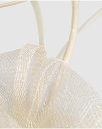Max Alexander - Sinamay Cream Flower Racing Fascinator