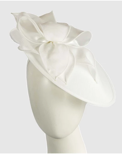 Max Alexander - White Plate Racing Fascinator
