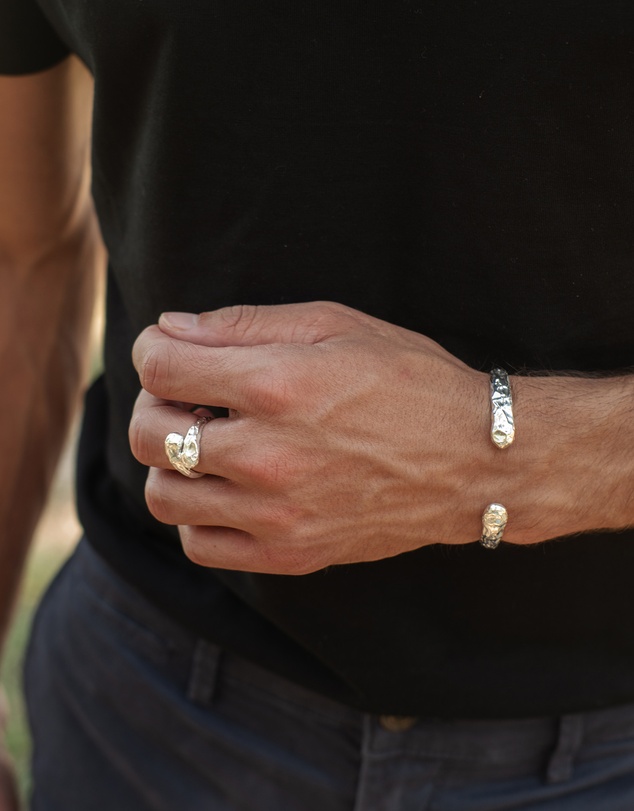 Kuzzoi - ICONIC EXCLUSIVE - Textured Cuff Bracelet in 925 Sterling Silver