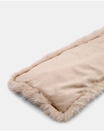 Morgan & Taylor - Peri Chunky Faux Fur Scarf