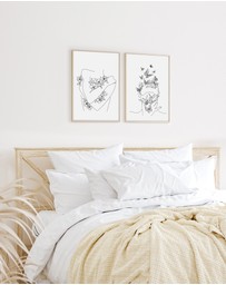 Olive et Oriel - Flower Girl Art Print