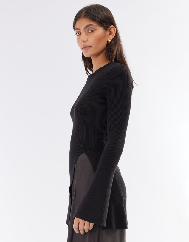 Amelius - Joanne Flare Sleeve Knit