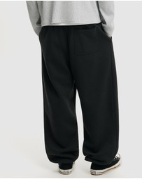 Cotton On - Super Baggy Cuffed Track Pants