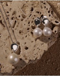 Najo - Islander Silver Pearl Earring
