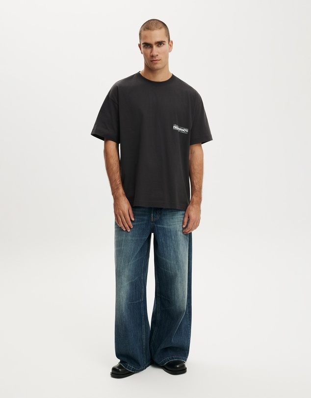 Cotton On - Box Fit Text T-Shirt