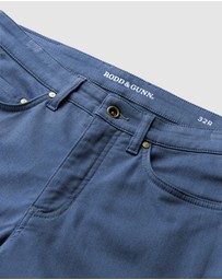 Rodd & Gunn - Motion Melange Straight Fit Jean Short Leg