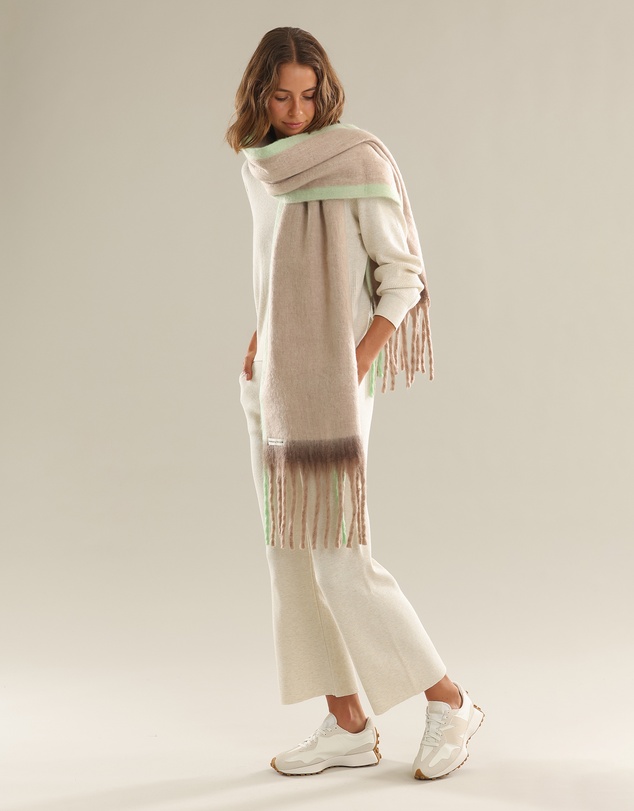 Morgan & Taylor - Mya Chunky Scarf in Beige