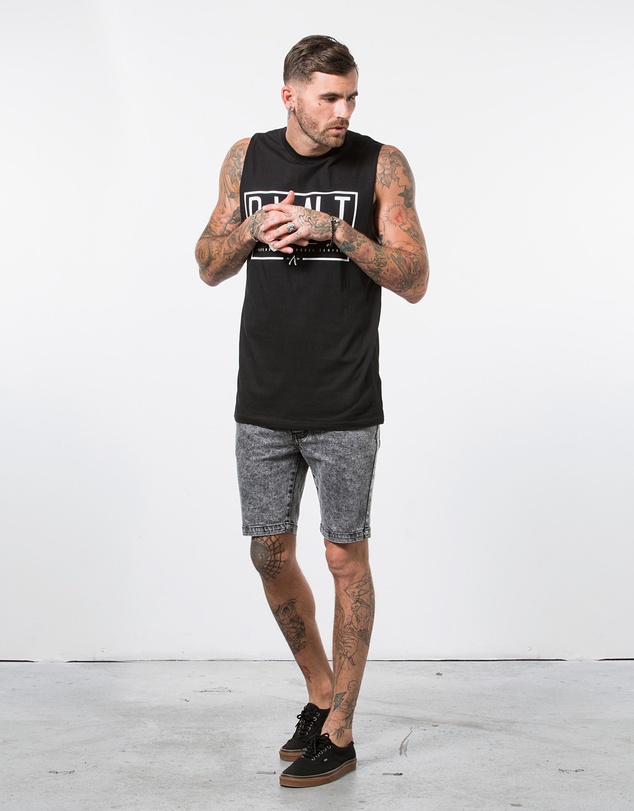 DVNT - Esquire Tank