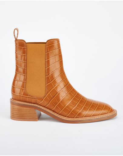 Tan Croc