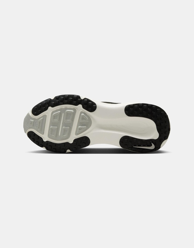 Nike - Vomero 18 - Women's