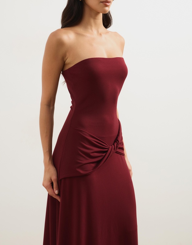 Atmos&Here - Clara Strapless Maxi Dress With Twist Detail
