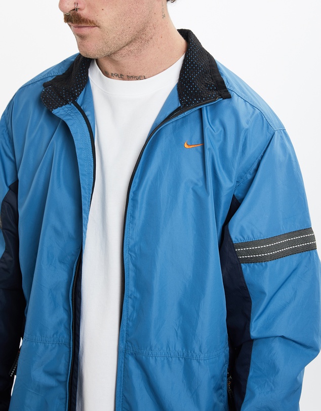 Vintage by The Real Deal - Pre Loved - 90s Nike Windbreaker Jacket