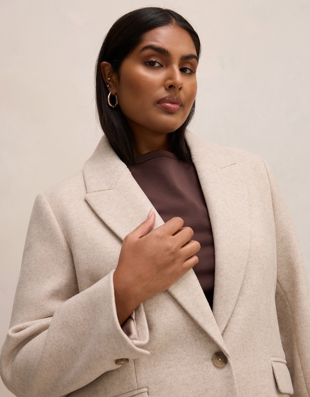 Forever New Curve - Brianna Curve Coatigan