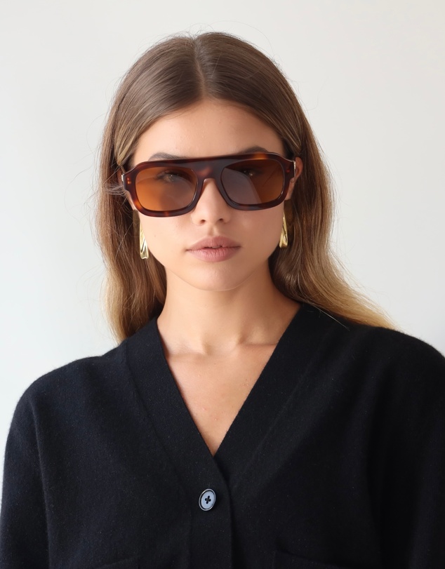 Soda Shades - Rozalia Russia x Soda Shades - Shade 004 Rich Tortoise