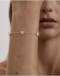 By Charlotte - Dancing in the Wind Bracelet