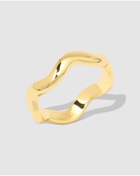 Wanderlust + Co - Scallop Gold Ring