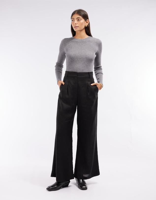 Amelius - Afina Long Sleeve Knit Top
