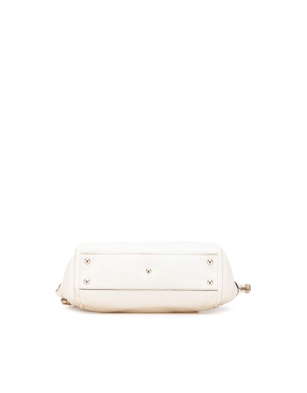 Pre-Loved by Azura Reborn - Pre-Loved gucci Elegant Leather Top Handle Bag with Tassel Accent for Sophisticated Style
