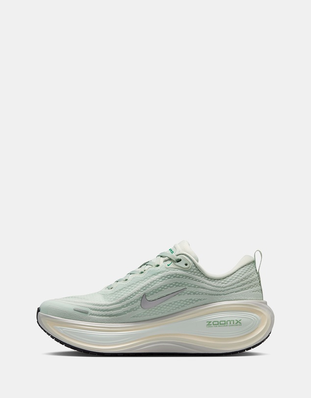 Nike - Vomero Plus - Women's