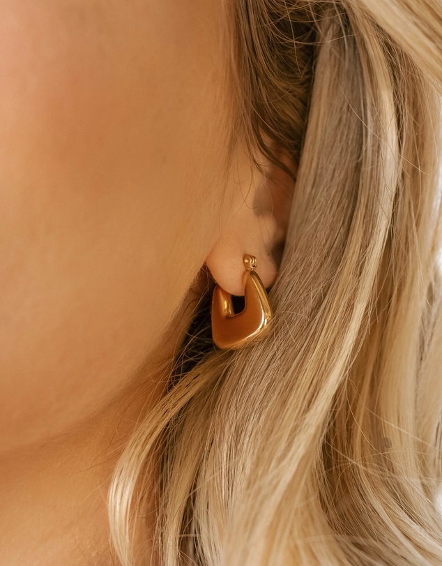 Reh Studios - Thea Hoops