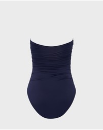 BONDI BORN - Raya One Piece