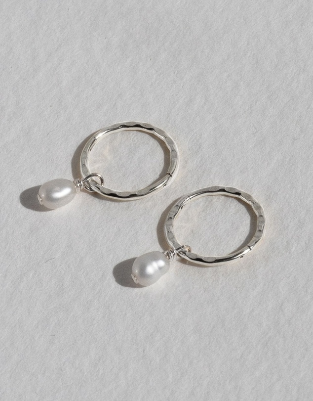 SAINT VALENTINE - Mini Pearl Hoops - Silver