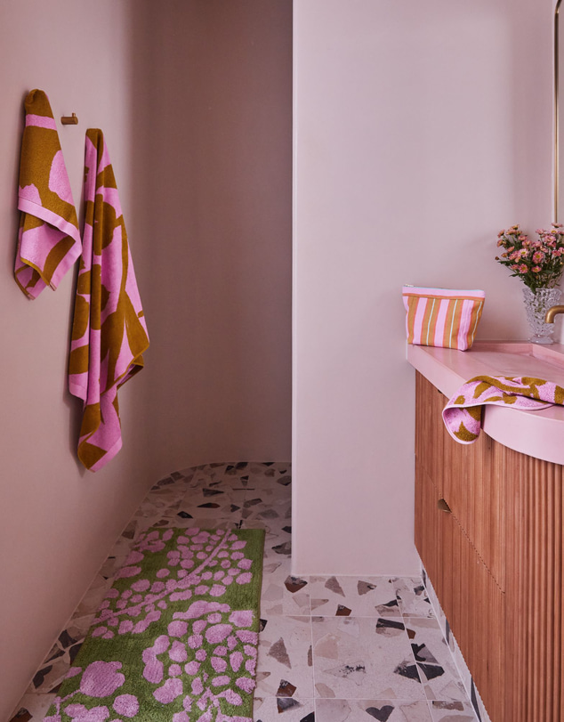 Mosey Me - Heidi Bath Runner