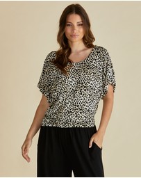 Betty Basics - Maui Tee