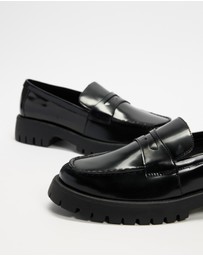 AERE - Chunky Leather Loafers